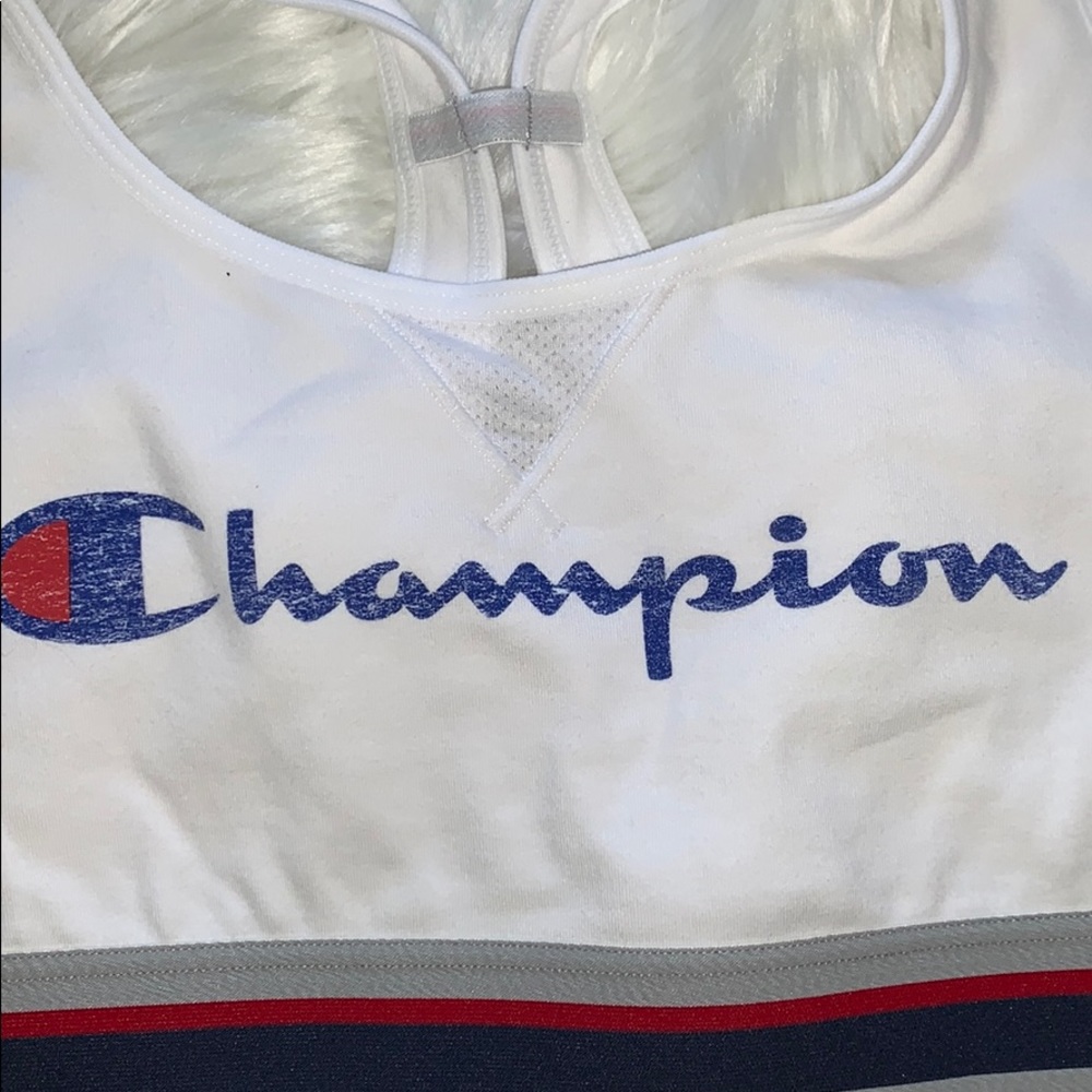 SOLD 🎉🎉🎉🎉Champion Sports Bra - Picture 9 of 13